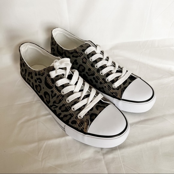 Leopard Print Sneakers - Size 9 - **Never Worn** - Picture 1 of 4